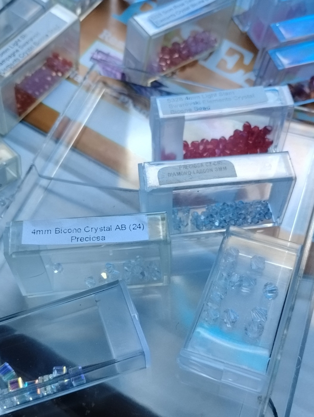 Swarovski Bead Lot With case - Picture 5 of 6